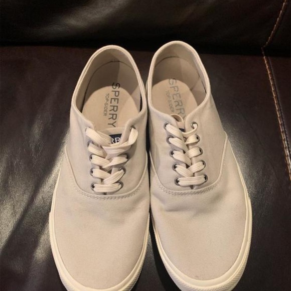 Sperry. Size 7.5. - Picture 3 of 5